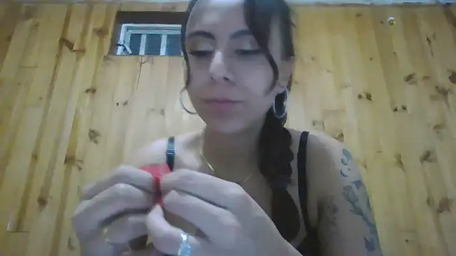 Roselingalvis13 online show from November 2, 2:58 am