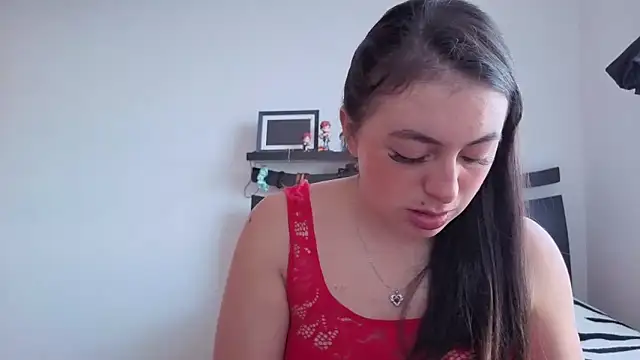 MiaKimky online show from October 15, 7:25 pm