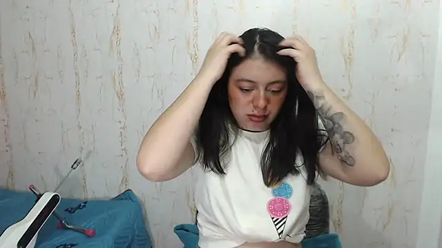 MiaKimky online show from November 29, 9:23 am