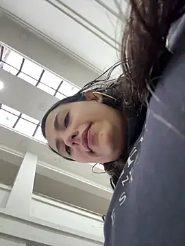 my aleja  online show from February 24, 12:03 pm