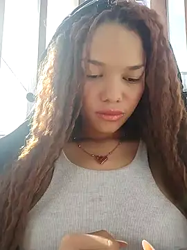 Snapshot of ChloeRaviss chatting on October 19, 12:39 pm ChloeRaviss online show from October 19, 12:39 pm