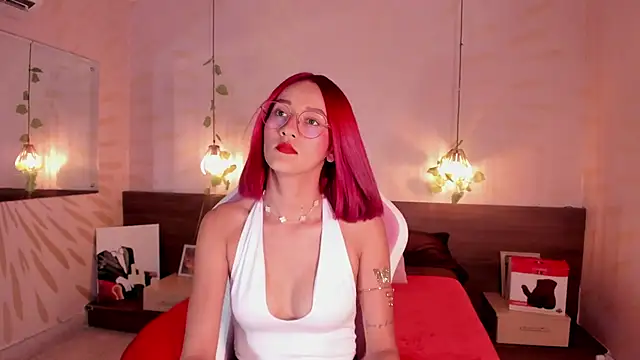 daphne courtis online show from September 25, 3:10 am