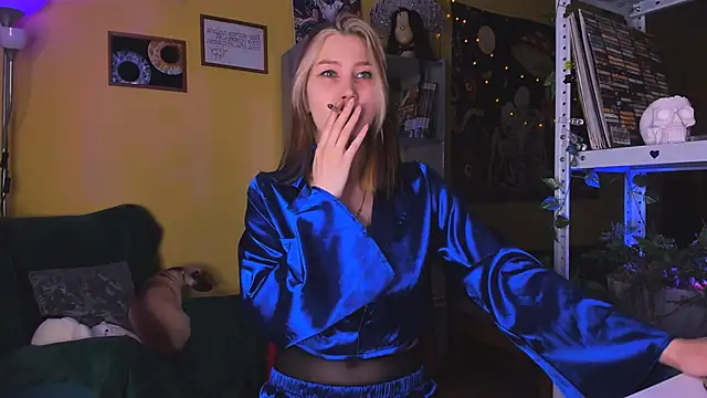 Nicole matt online show from November 6, 3:40 am