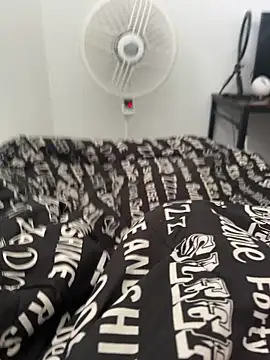 Snapshot of juanortiz8k chatting on September 27, 7:19 pm juanortiz8k online show from September 27, 7:19 pm