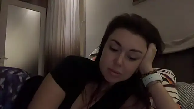 Snapshot of Gilin1 chatting on November 3, 7:37 pm Gilin1 online show from November 3, 7:37 pm