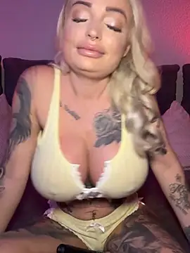shortybig official online show from May 29, 4:32 am