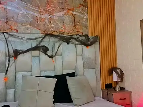 Snapshot of pipedark_ chatting on October 22, 3:51 am pipedark online show from October 22, 3:51 am