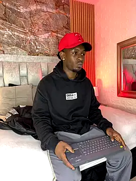 Snapshot of pipedark_ chatting on December 16, 3:44 am pipedark online show from December 16, 3:44 am