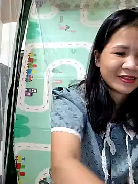 Snapshot of Maria2299 chatting on September 12, 4:18 pm Maria2299 online show from September 12, 4:18 pm