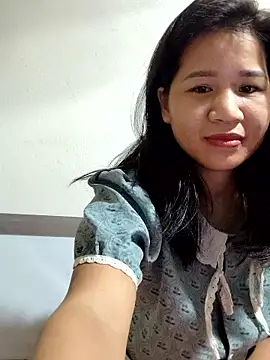 Snapshot of Maria2299 chatting on October 17, 8:22 pm Maria2299 online show from October 17, 8:22 pm