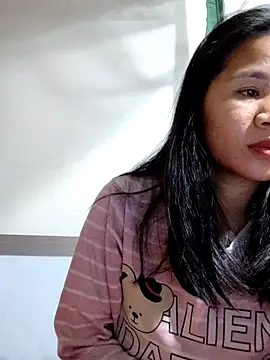 Snapshot of Maria2299 chatting on November 15, 9:32 pm Maria2299 online show from November 15, 9:32 pm