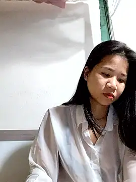 Snapshot of Maria2299 chatting on November 21, 5:33 pm Maria2299 online show from November 21, 5:33 pm