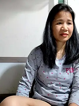 Snapshot of Maria2299 chatting on December 1, 3:17 pm Maria2299 online show from December 1, 3:17 pm