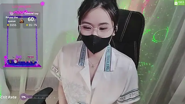 HanaYourlove online show from November 29, 2:31 pm