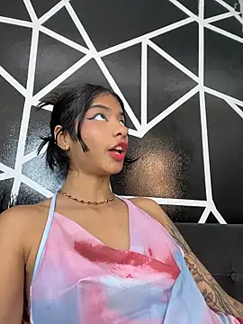 TweetiePieXXX online show from February 27, 9:15 pm