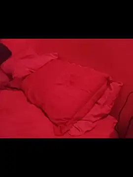 Snapshot of Kellye_hotTs chatting on November 2, 11:40 pm Kellye hotTs online show from November 2, 11:40 pm