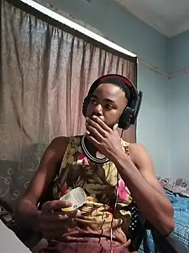 Snapshot of GhostYangempela chatting on November 9, 3:21 pm GhostYangempela online show from November 9, 3:21 pm