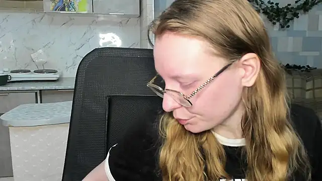 Rommia online show from November 15, 8:27 pm