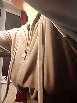 Rommia online show from December 16, 1:49 pm