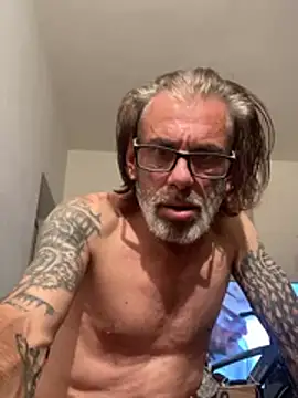 crisfootlicker online show from July 2, 4:13 pm