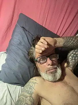 crisfootlicker online show from July 31, 12:37 pm