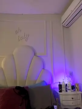 Kaylachannell online show from March 3, 3:34 am