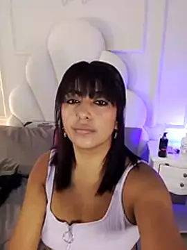 Snapshot of Kaylachannell chatting on July 10, 3:33 am Kaylachannell online show from July 10, 3:33 am
