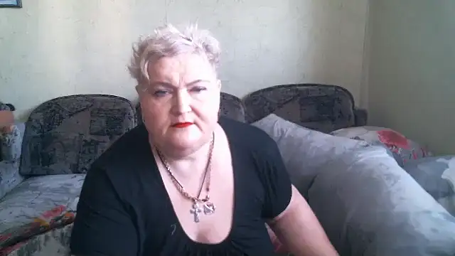 Snapshot of Lana555 chatting on June 9, 4:57 am Lana555 online show from June 9, 4:57 am
