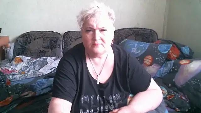 Snapshot of Lana555 chatting on June 25, 6:51 am Lana555 online show from June 25, 6:51 am