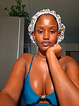 Lexiluv1 online show from January 6, 10:23 pm