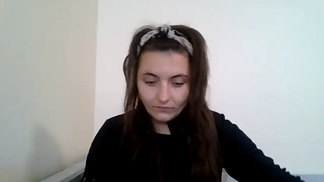 DInaraXRose online show from September 15, 11:32 am