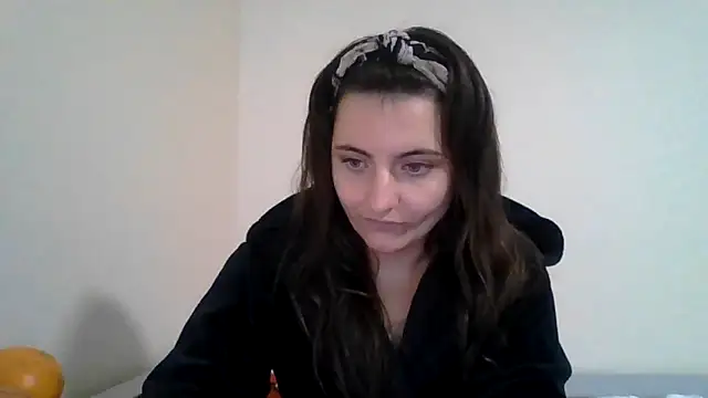 DInaraXRose online show from October 3, 10:34 am