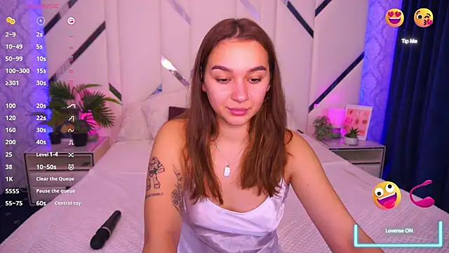 UrMuseOn online show from November 5, 2:50 pm