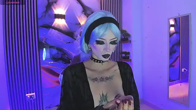 chloe jacksonn online show from April 21, 10:34 pm