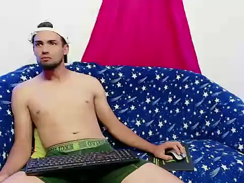 cristian-gp online show from November 14, 3:05 am