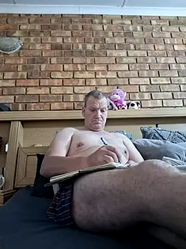 wallacelegend online show from October 30, 6:04 am