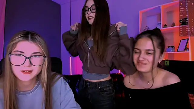 barbara crazy online show from April 8, 8:20 pm