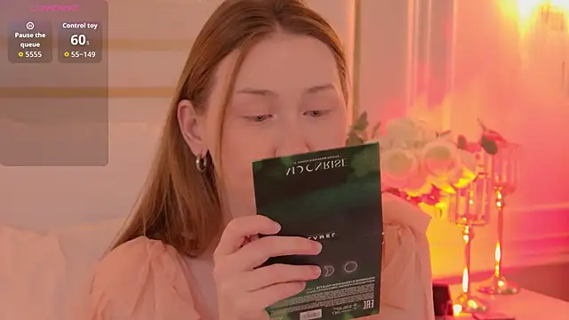 Snapshot of NancySmitts chatting on November 22, 3:55 pm NancySmitts online show from November 22, 3:55 pm