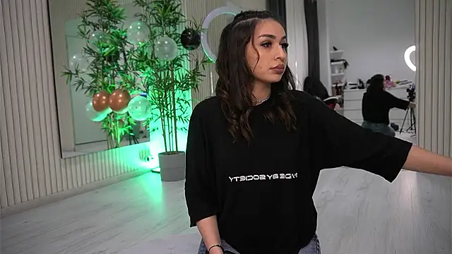 EmmaBlanco online show from November 8, 8:29 pm