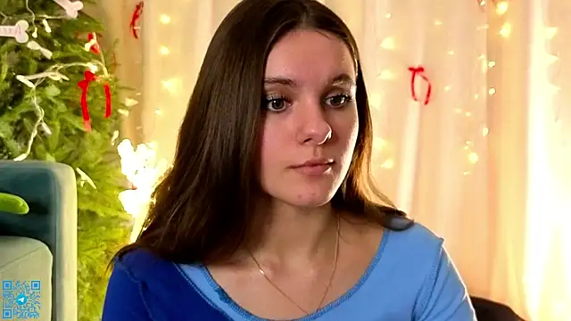 chloemilka online show from December 20, 7:10 pm