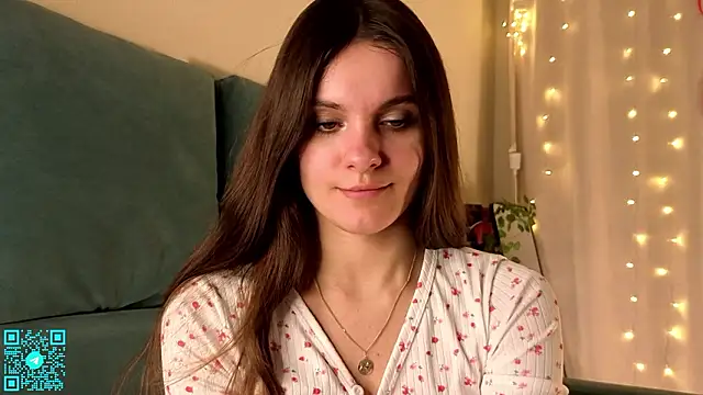 chloemilka online show from March 8, 6:01 pm