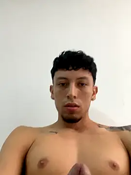 Snapshot of Stiven_x0 chatting on November 28, 12:52 pm Stiven x0 online show from November 28, 12:52 pm