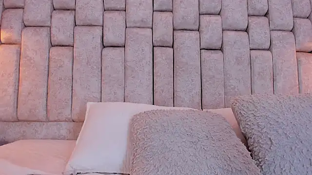 Snapshot of LissyConan chatting on December 19, 8:05 pm LissyConan online show from December 19, 8:05 pm