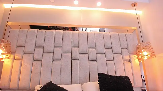 Snapshot of LissyConan chatting on February 22, 9:57 pm LissyConan online show from February 22, 9:57 pm