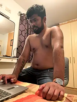 Snapshot of CrazyShashank chatting on September 30, 8:25 pm CrazyShashank online show from September 30, 8:25 pm