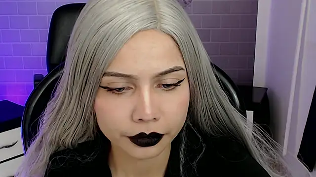 Snapshot of aleesha_cameron02 chatting on February 18, 8:38 pm aleesha cameron02 online show from February 18, 8:38 pm