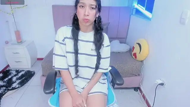 anna moon11 online show from October 3, 5:04 am