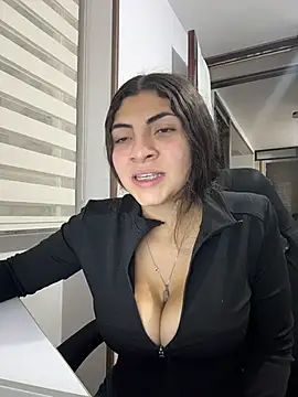 arieel  722 online show from November 9, 2:10 am