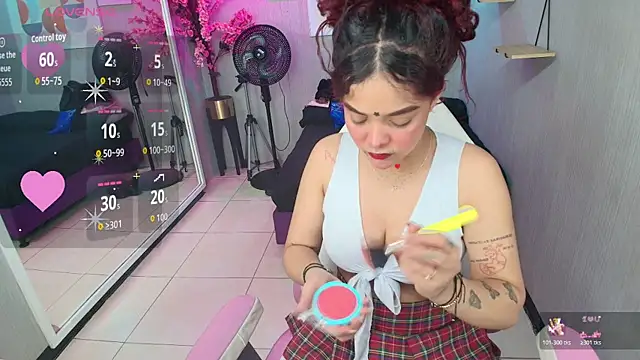 Maggy t18 online show from November 7, 7:36 pm