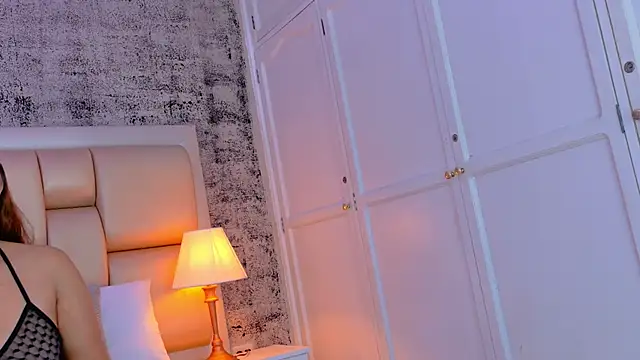 Edna Copper online show from October 3, 1:46 am